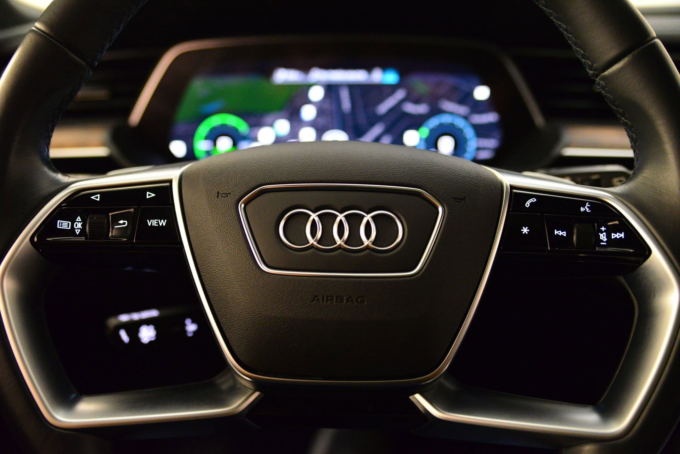 Certified 2023 Audi e-tron Premium Plus w/ Premium Plus Package AWD/4WD image 33