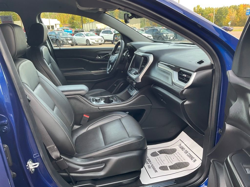 Used 2023 GMC Acadia SLT image 18