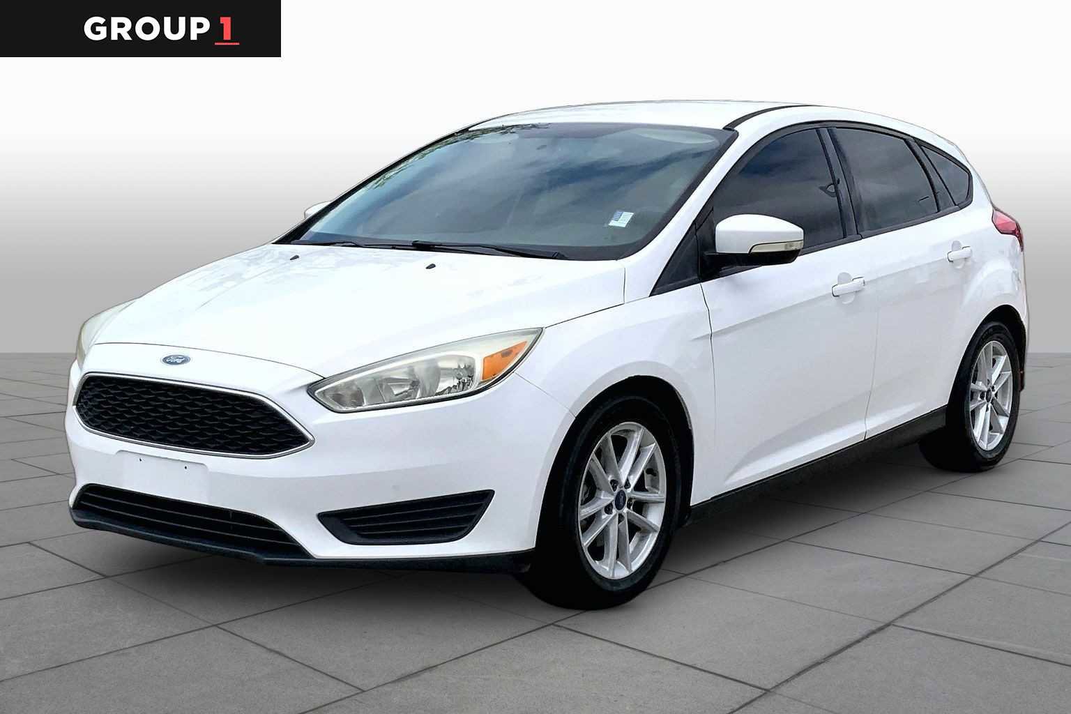 Used 2015 Ford Focus SE image 1
