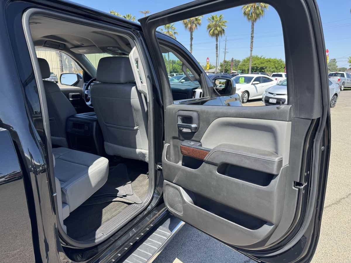 Used 2017 GMC Sierra 1500 SLT AWD/4WD image 19