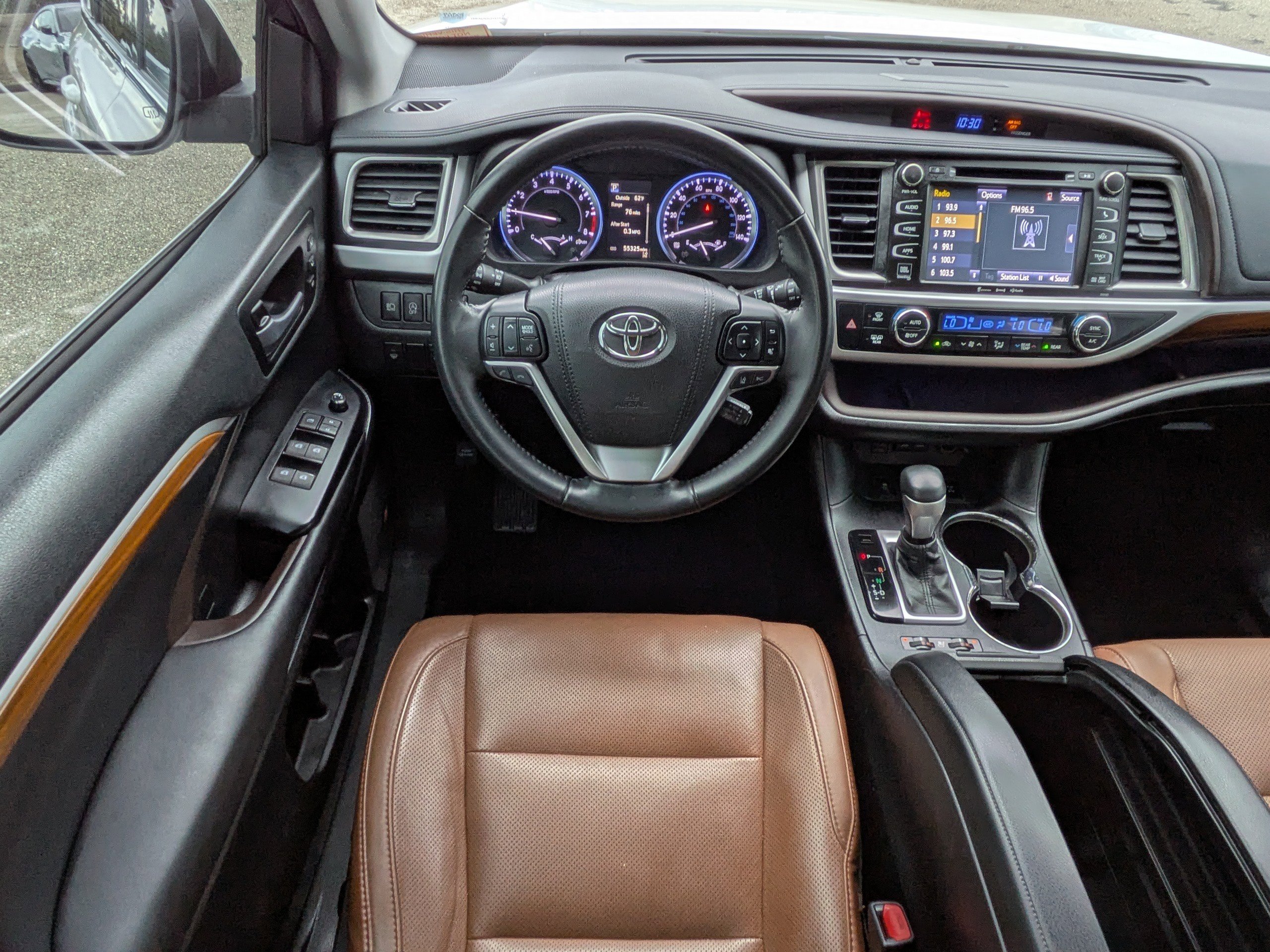 Used 2017 Toyota Highlander Limited image 23