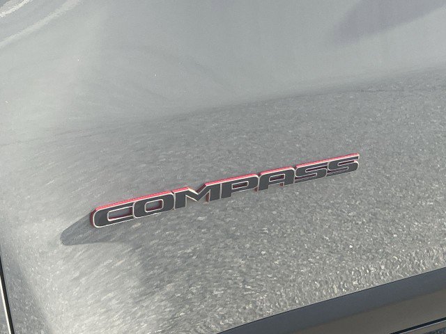 Used 2022 Jeep Compass Trailhawk w/ Trailhawk Elite Group image 31