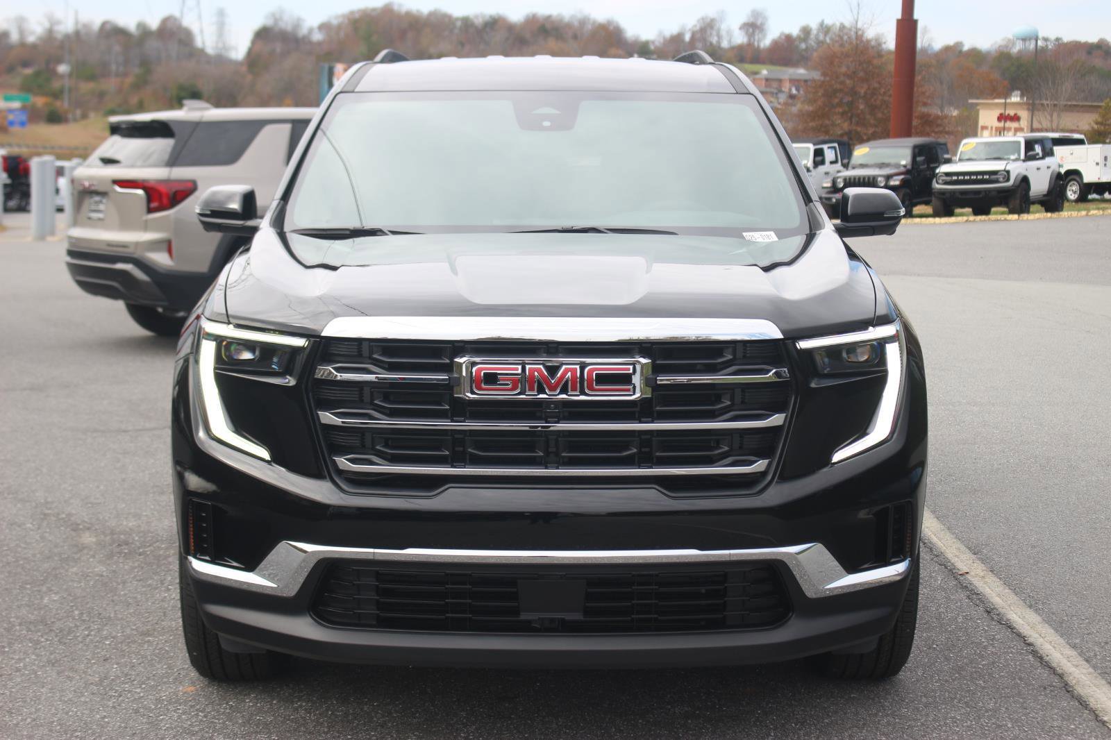 New 2025 GMC Acadia Elevation image 2
