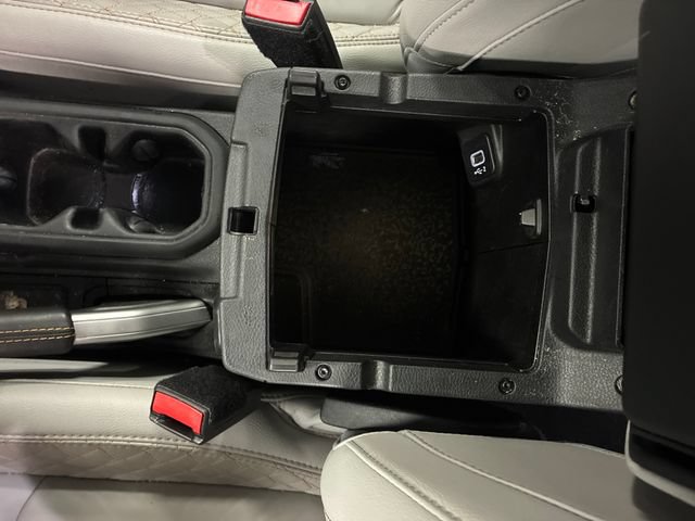 Used 2021 Jeep Wrangler Unlimited Sahara AWD/4WD image 27