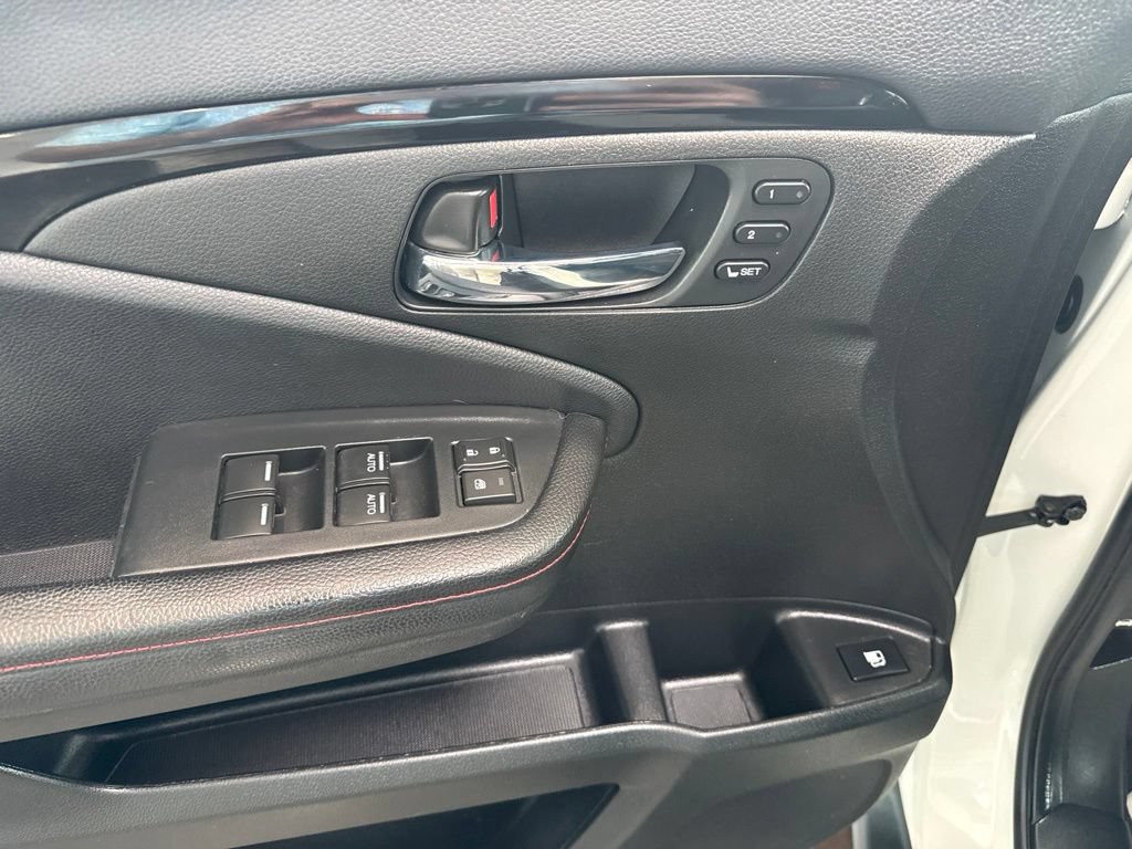 Used 2021 Honda Ridgeline Black Edition image 17