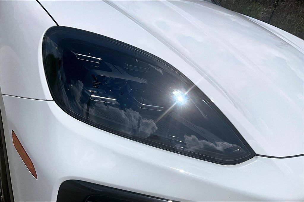 Used 2024 Porsche Cayenne S image 39