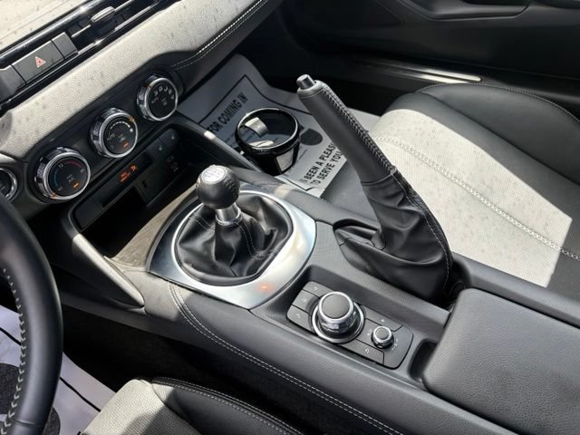 Used 2024 MAZDA MX-5 Miata Grand Touring RWD image 21