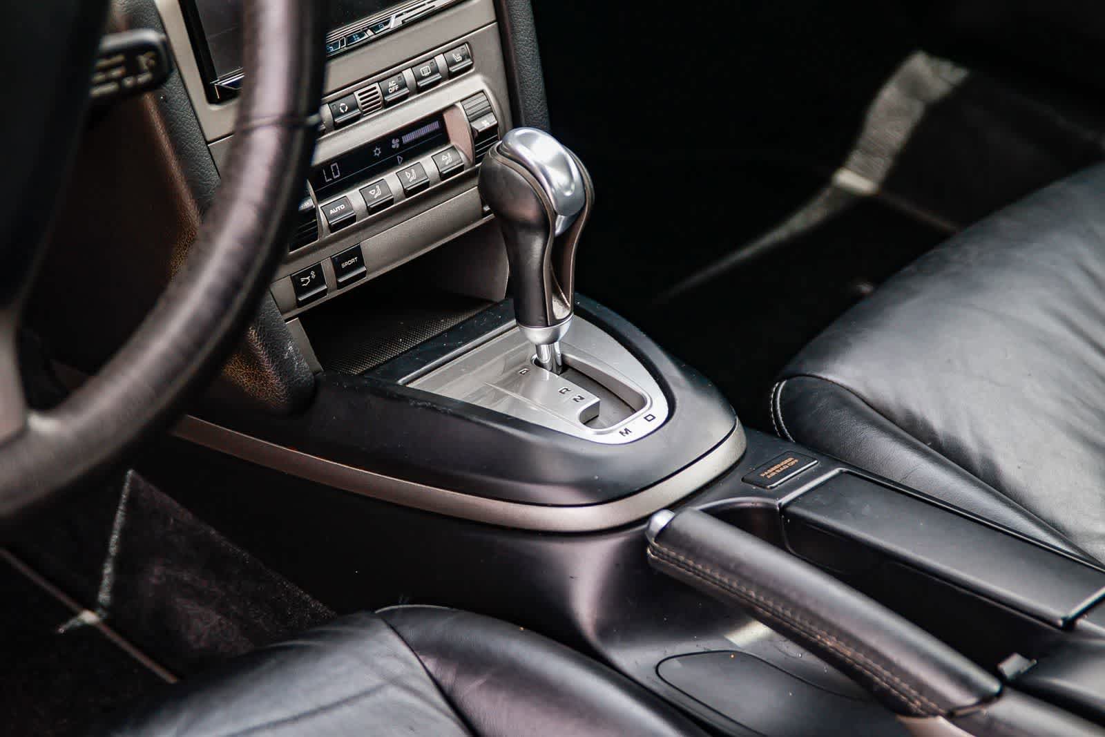 Used 2008 Porsche 911 Carrera image 18