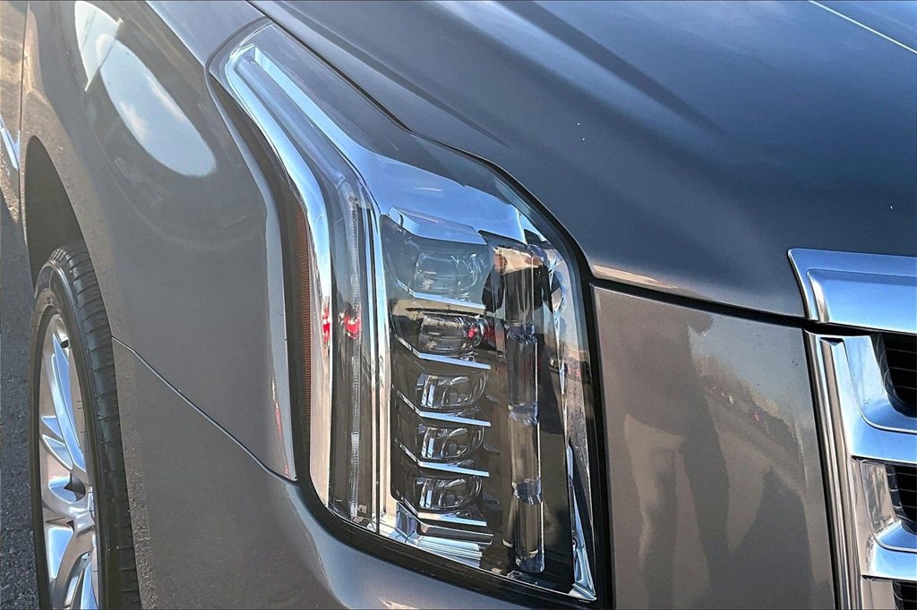Used 2019 Cadillac Escalade Premium Luxury image 30