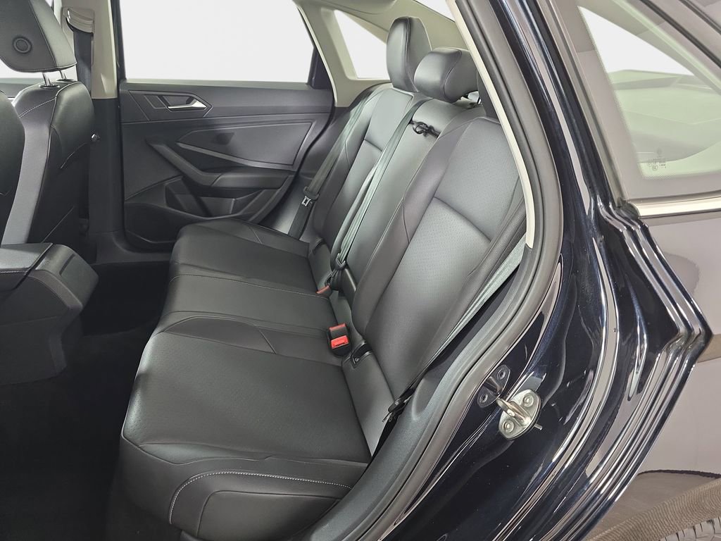 Used 2019 Volkswagen Jetta SEL FWD image 16