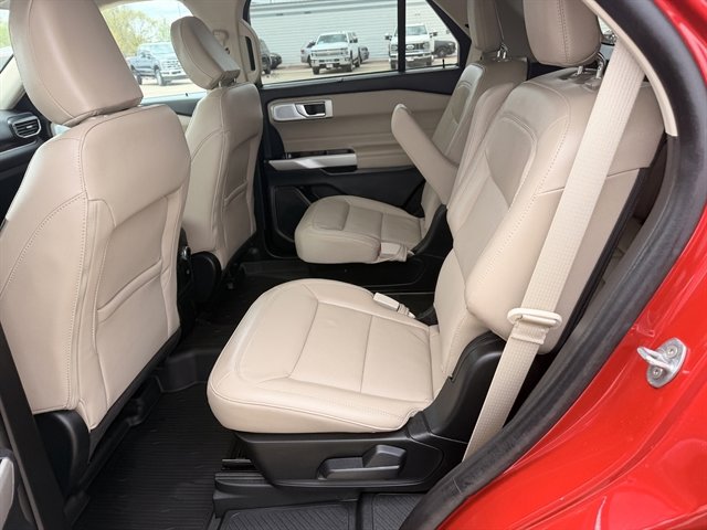 Used 2023 Ford Explorer Limited w/ Limited Technology Package AWD/4WD image 14