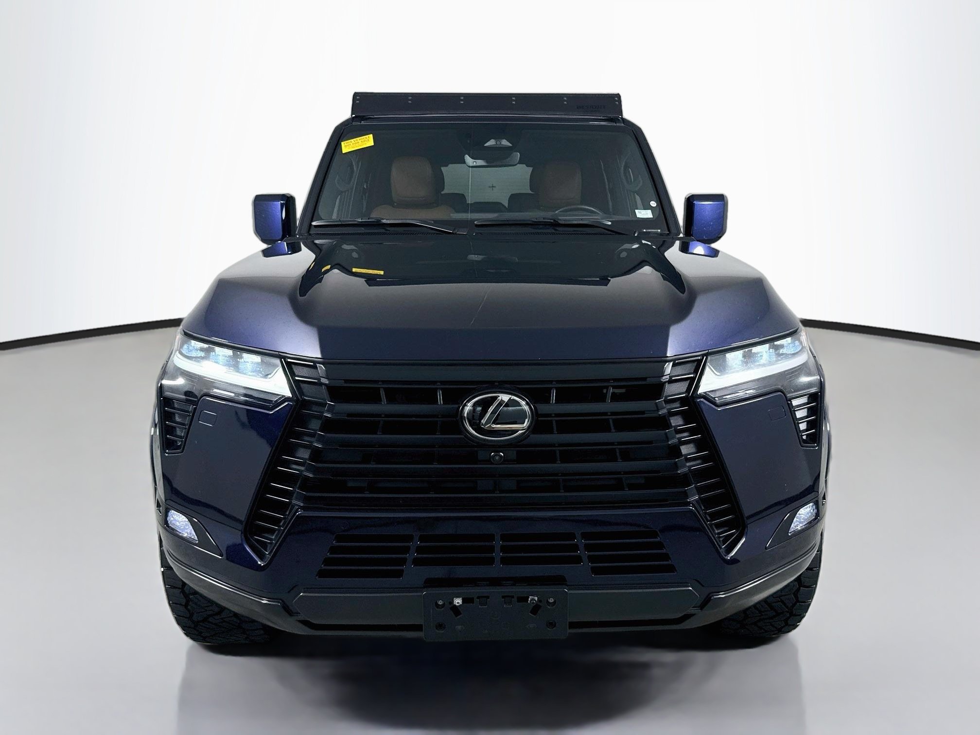 Used 2025 Lexus GX 550 w/ Accessory Package (31) AWD/4WD image 2