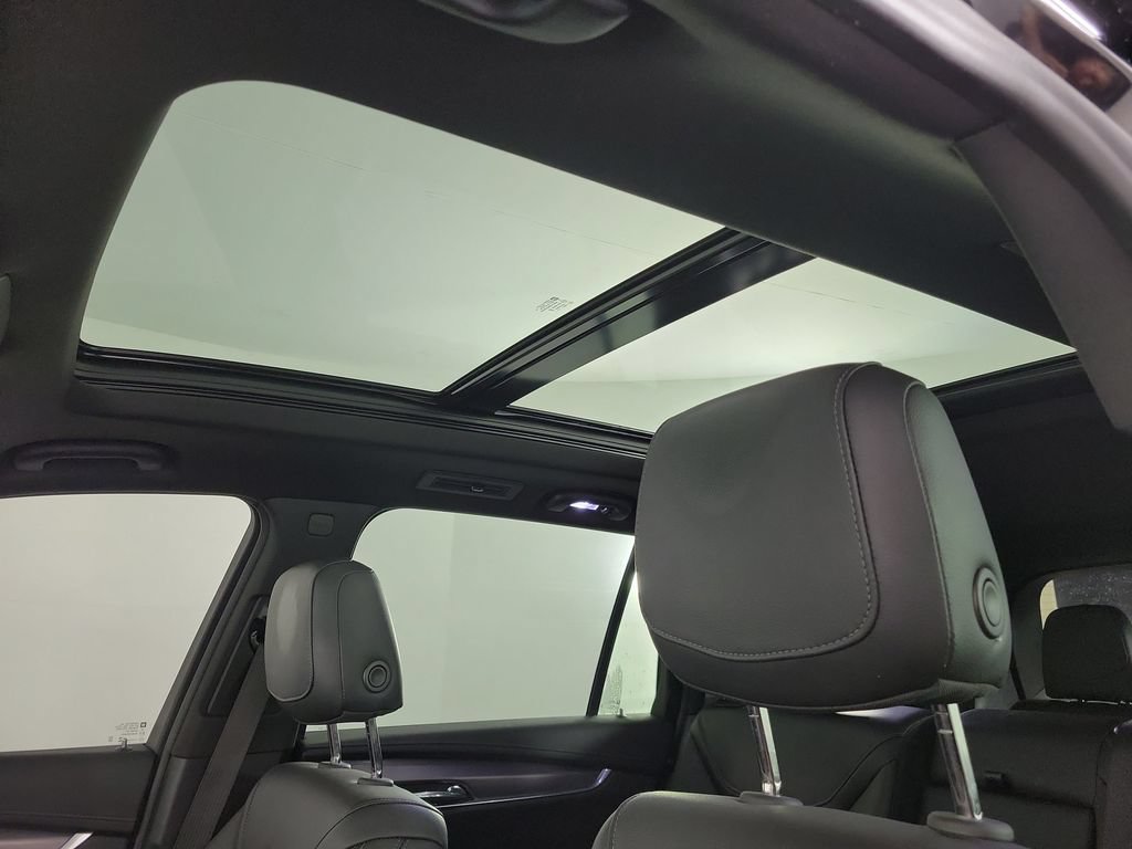 Used 2024 Cadillac XT6 Luxury w/ LPO, Floor Liner Package AWD/4WD image 19