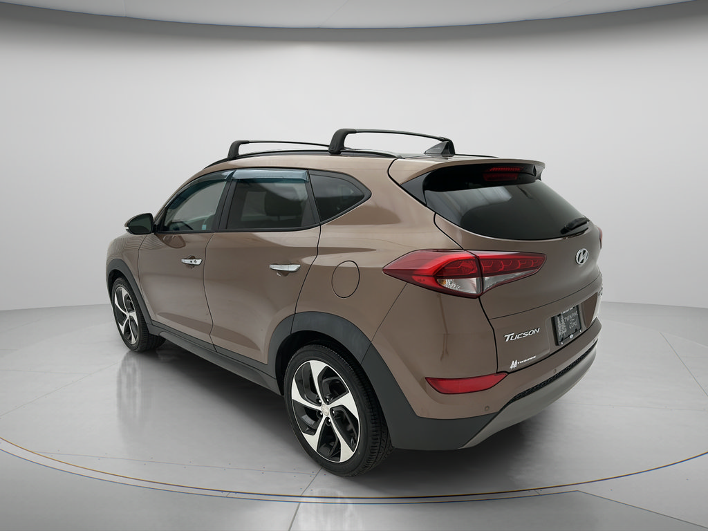 Used 2016 Hyundai Tucson Limited w/ Option Group 03 AWD/4WD image 4