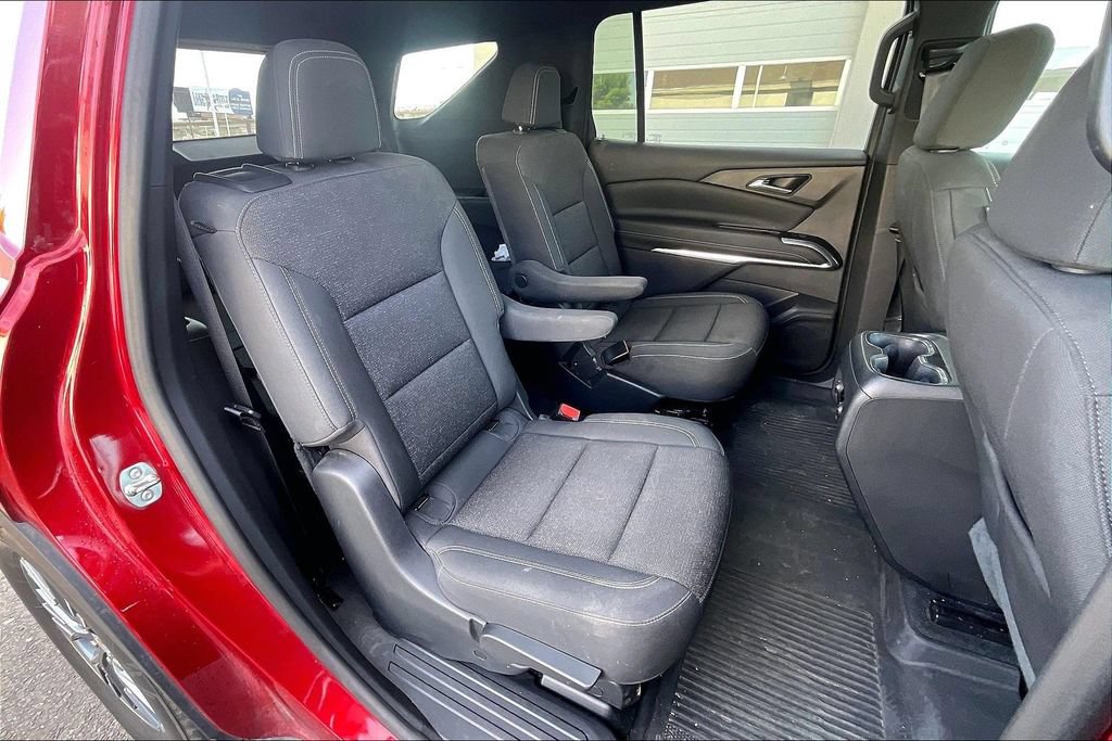 Used 2024 Chevrolet Traverse LT FWD image 26
