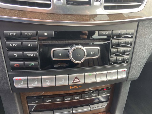Used 2014 Mercedes-Benz E 350 4MATIC Sedan image 24