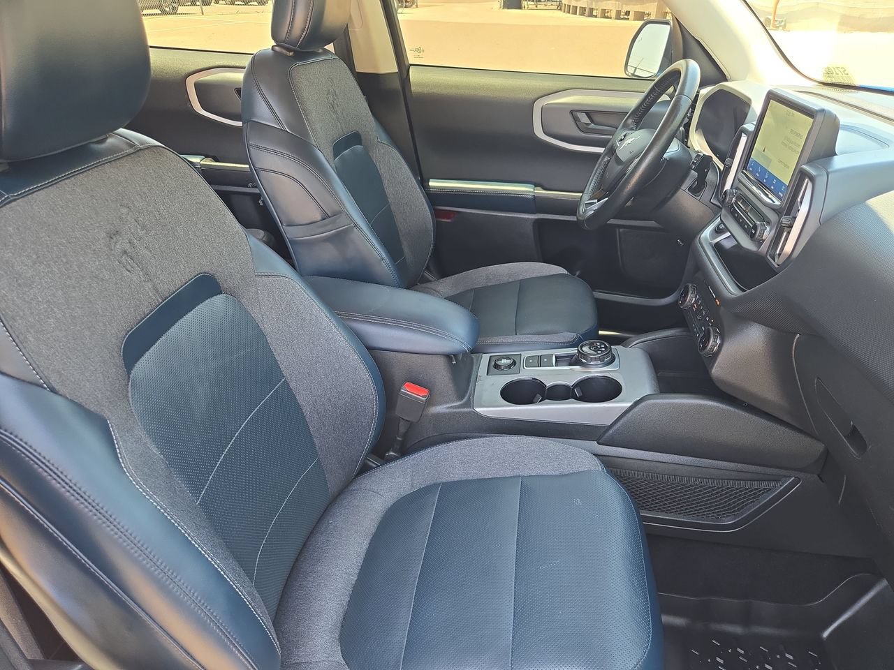 Used 2022 Ford Bronco Sport Outer Banks w/ Tech Package AWD/4WD image 10