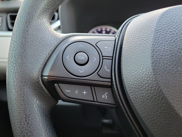 Used 2020 Toyota RAV4 XLE FWD image 32