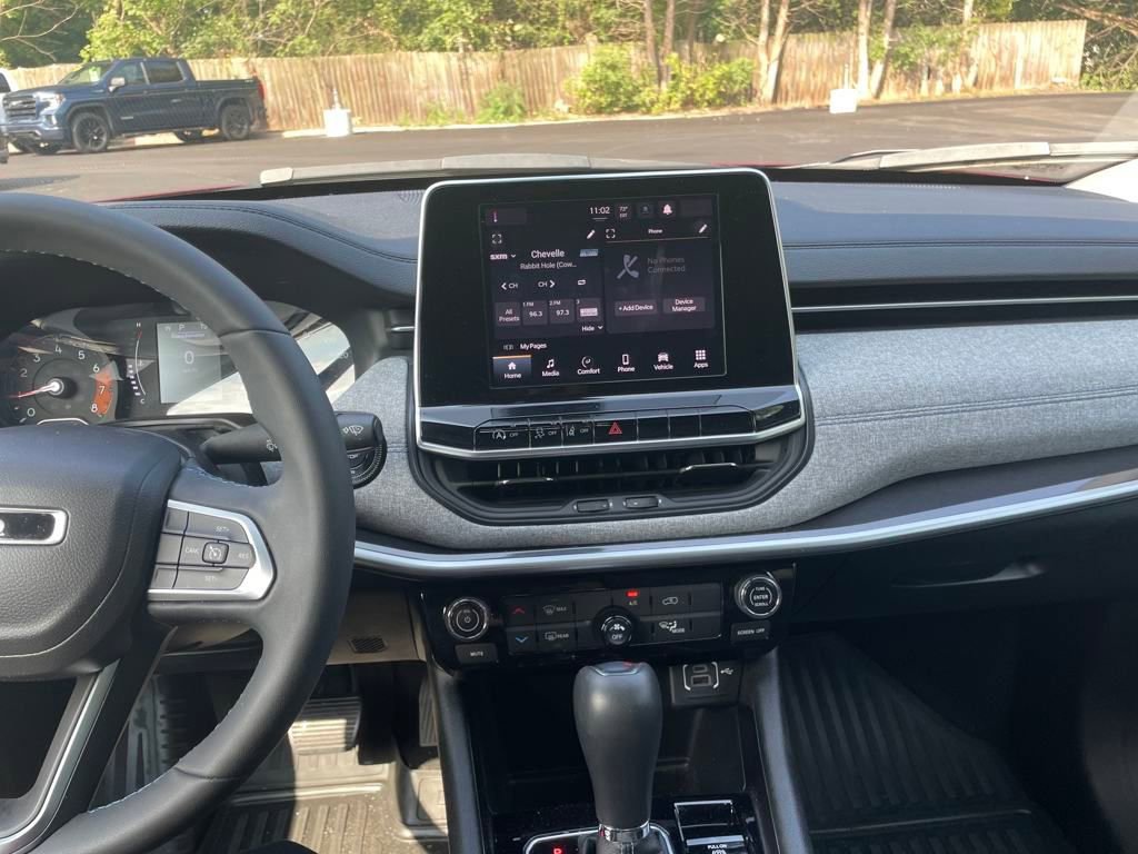 Used 2022 Jeep Compass Latitude image 20