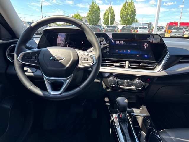 Used 2024 Chevrolet Trax ACTIV w/ Driver Confidence Package FWD image 11