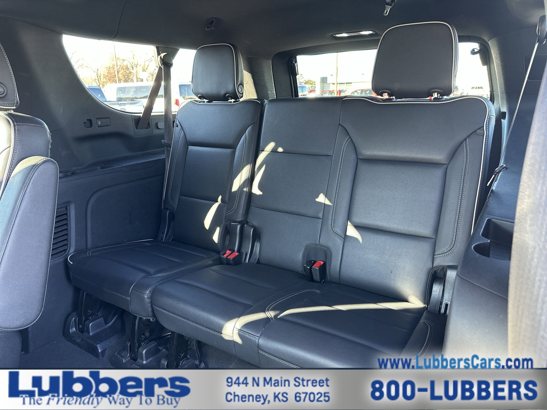 Used 2022 Chevrolet Suburban Premier image 21