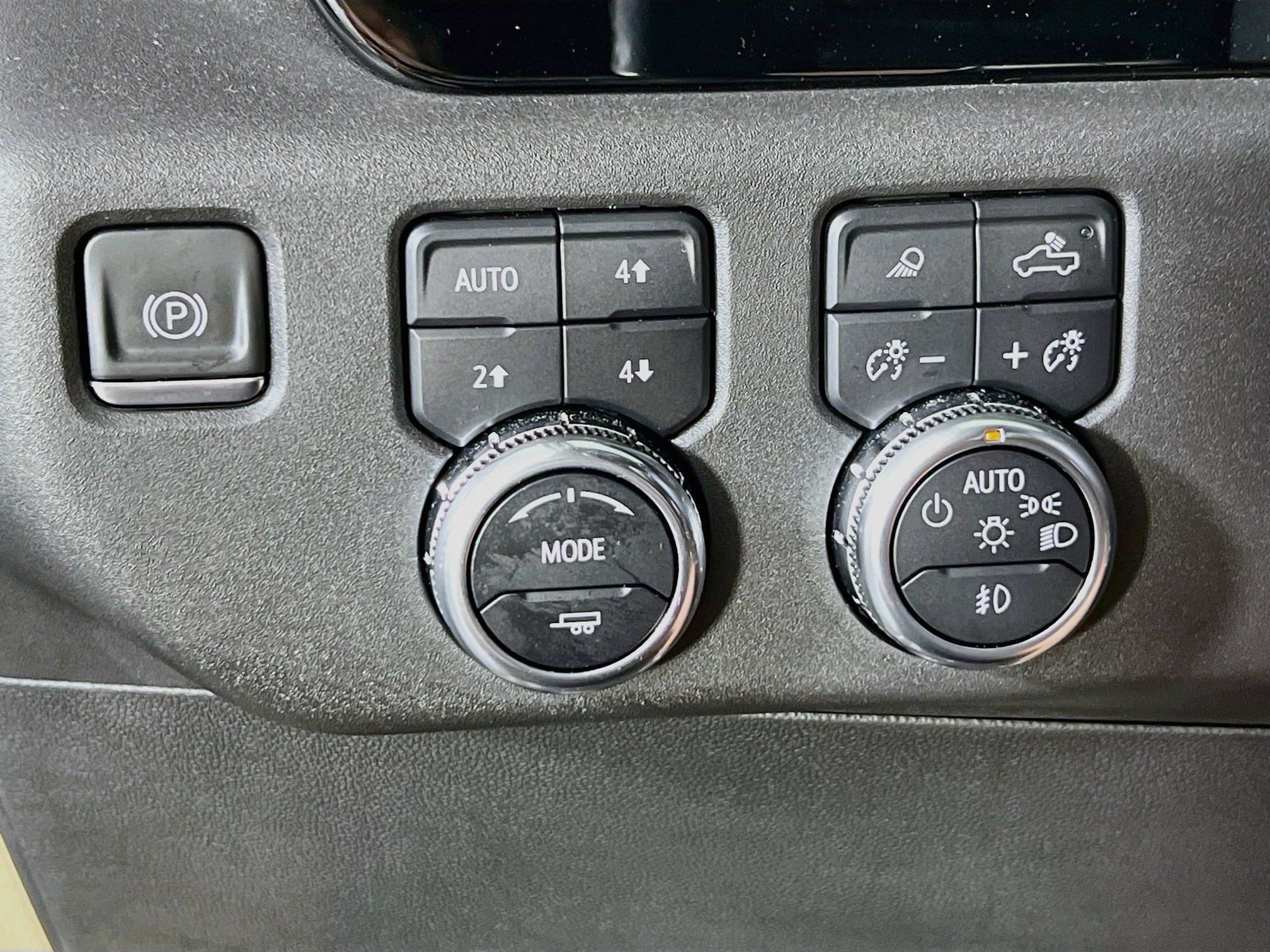 Used 2022 GMC Sierra 1500 Elevation w/ Elevation Premium Package AWD/4WD image 10