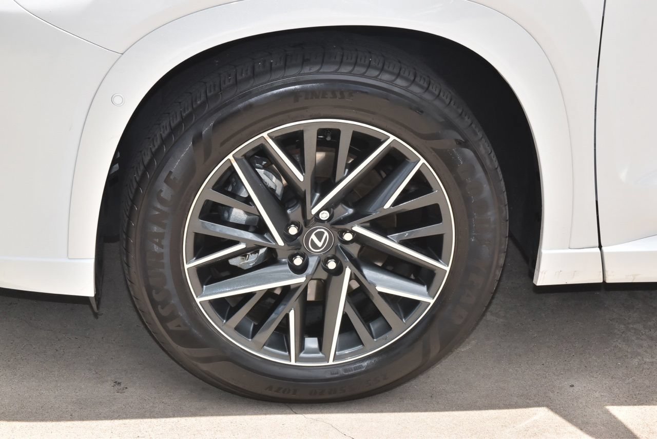 Used 2025 Lexus TX 350 AWD w/ Technology Package image 38