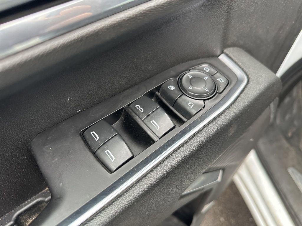 Used 2024 GMC Sierra 3500 SLE w/ SLE Convenience Package image 17