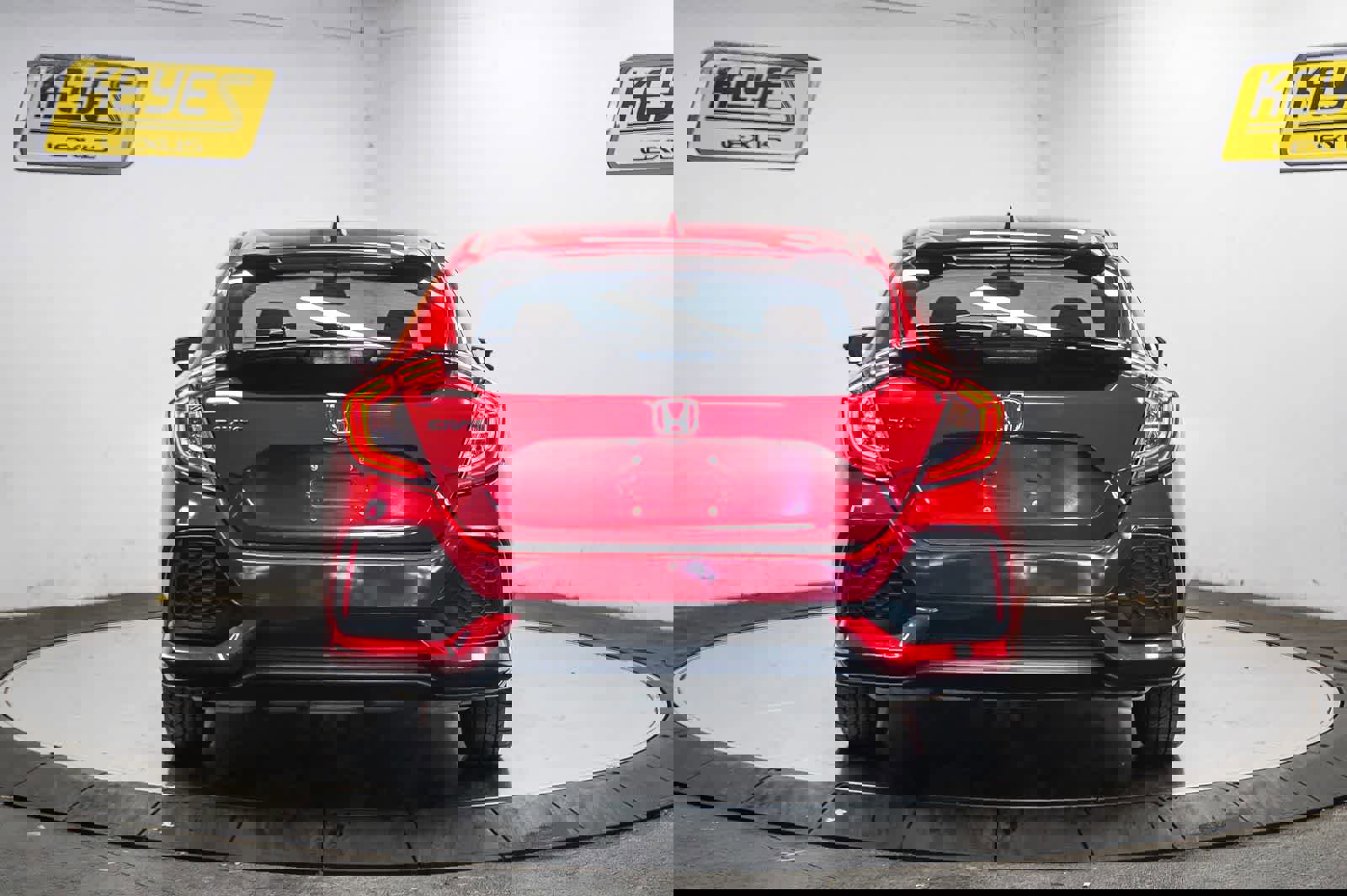 Used 2018 Honda Civic EX image 3