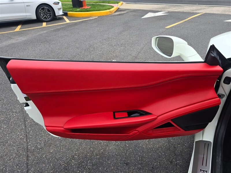 Used 2015 Ferrari 458 Spider RWD image 27
