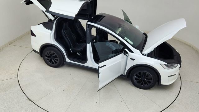 Used 2023 Tesla Model X image 86