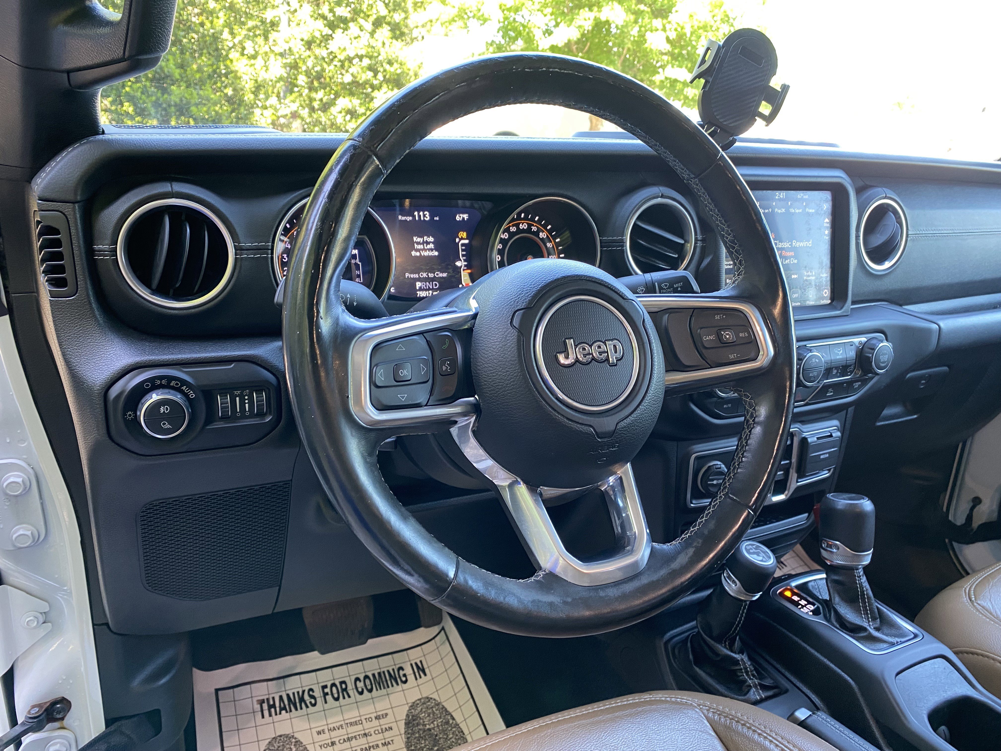 Used 2020 Jeep Gladiator Overland AWD/4WD image 17