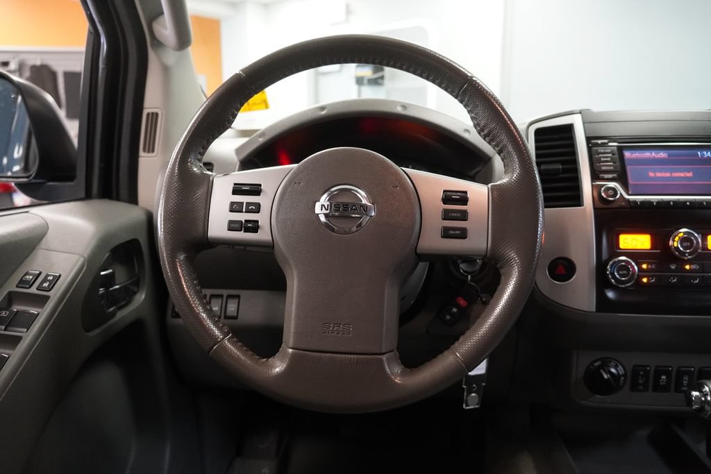 Used 2016 Nissan Frontier SV w/ SV Value Truck Package AWD/4WD image 17