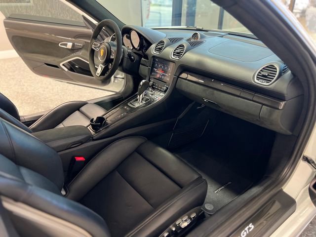 Used 2022 Porsche 718 Cayman GTS image 23