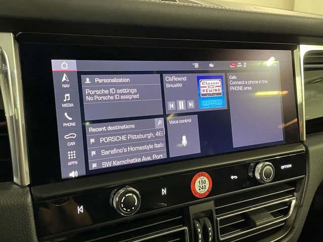 Certified 2025 Porsche Macan Turbo image 29