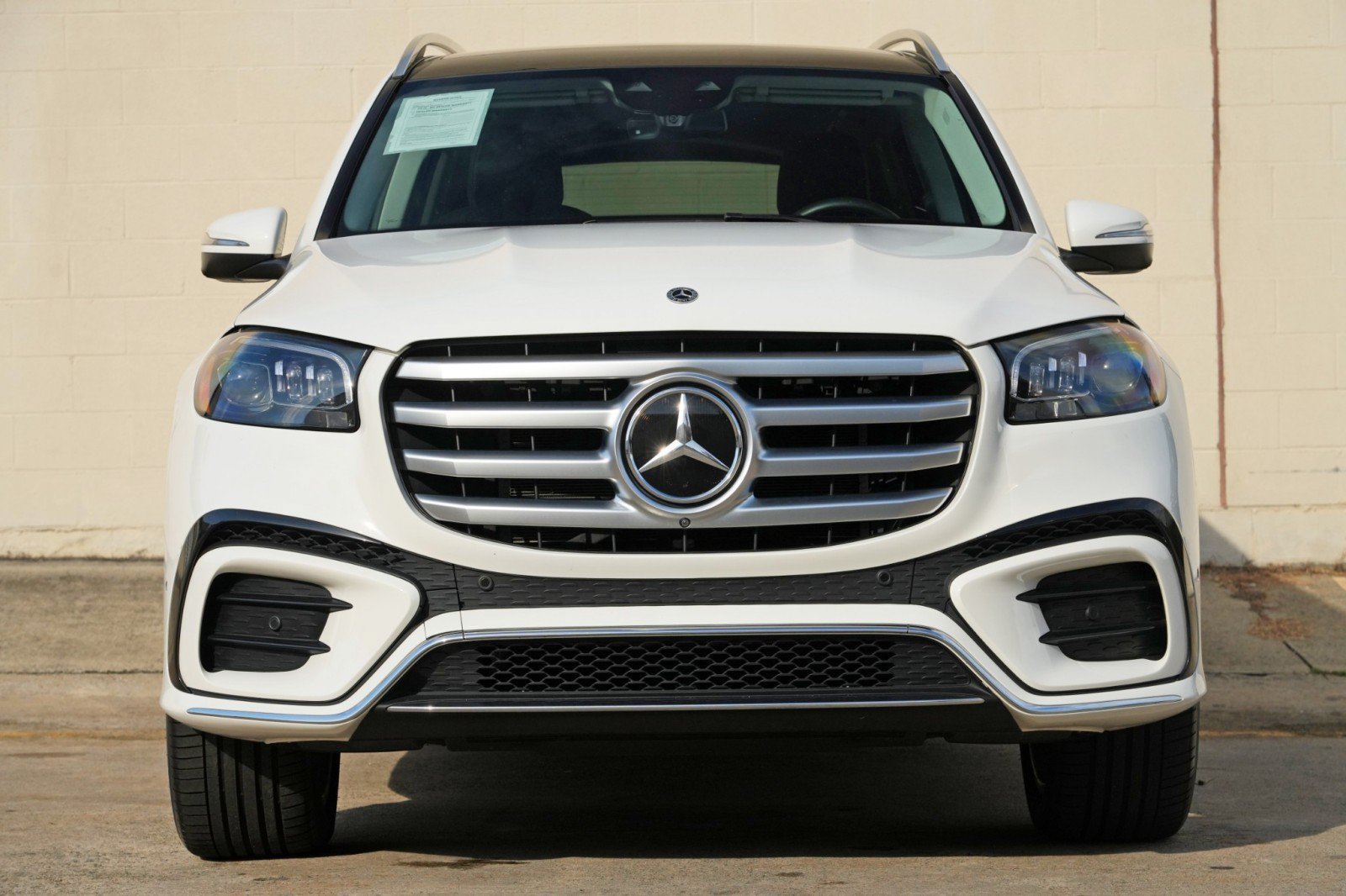 Used 2024 Mercedes-Benz GLS 450 4MATIC w/ AMG Line Exterior image 7