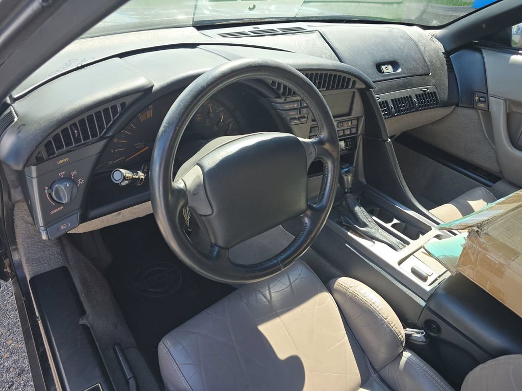 Used 1990 Chevrolet Corvette Convertible RWD image 10