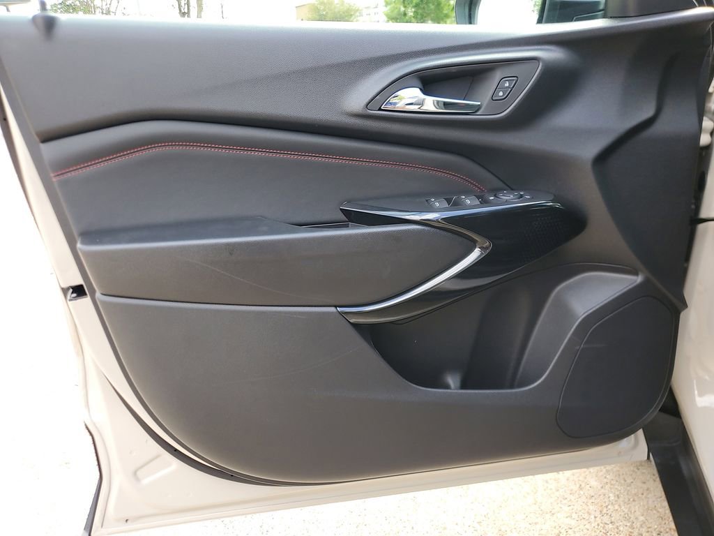 New 2026 Chevrolet Trax RS image 14