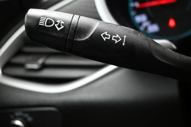 Used 2022 Chevrolet Malibu LT FWD image 22