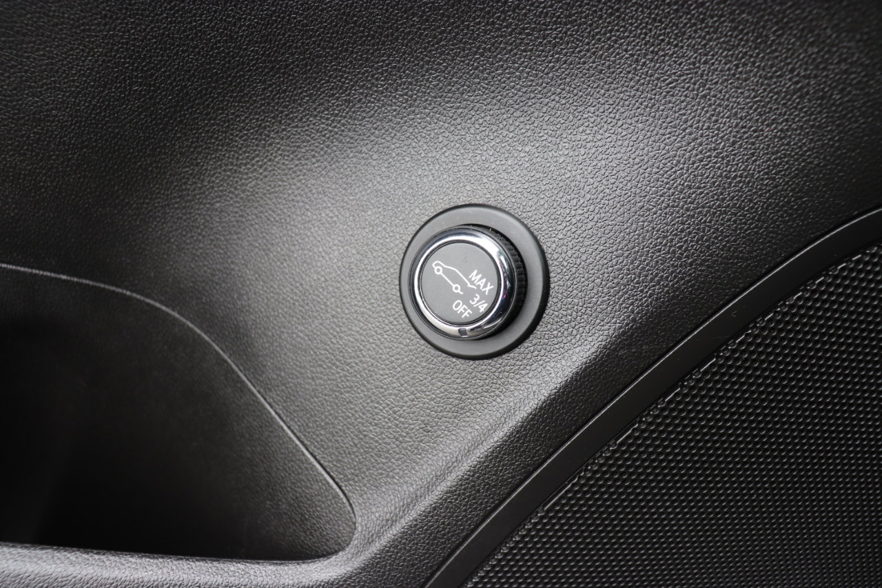 Used 2022 Buick Envision Avenir w/ Technology Package II image 55