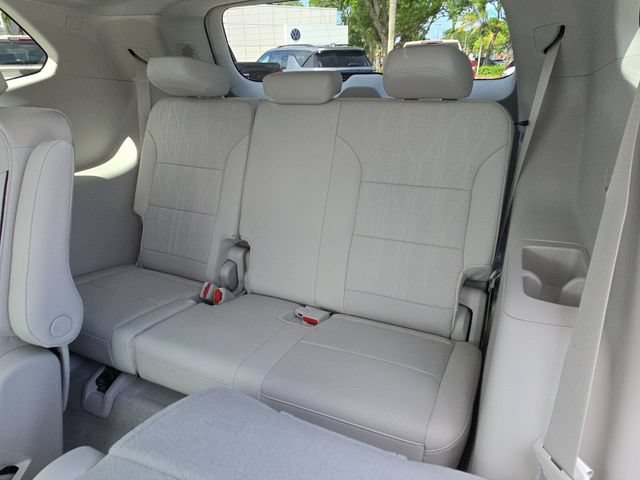 New 2026 Buick Enclave Avenir w/ Super Cruise Package FWD image 14
