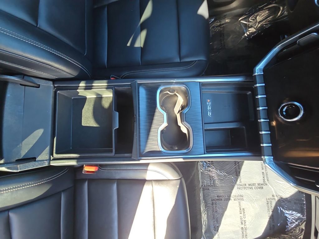 Used 2024 GMC Acadia Elevation image 18