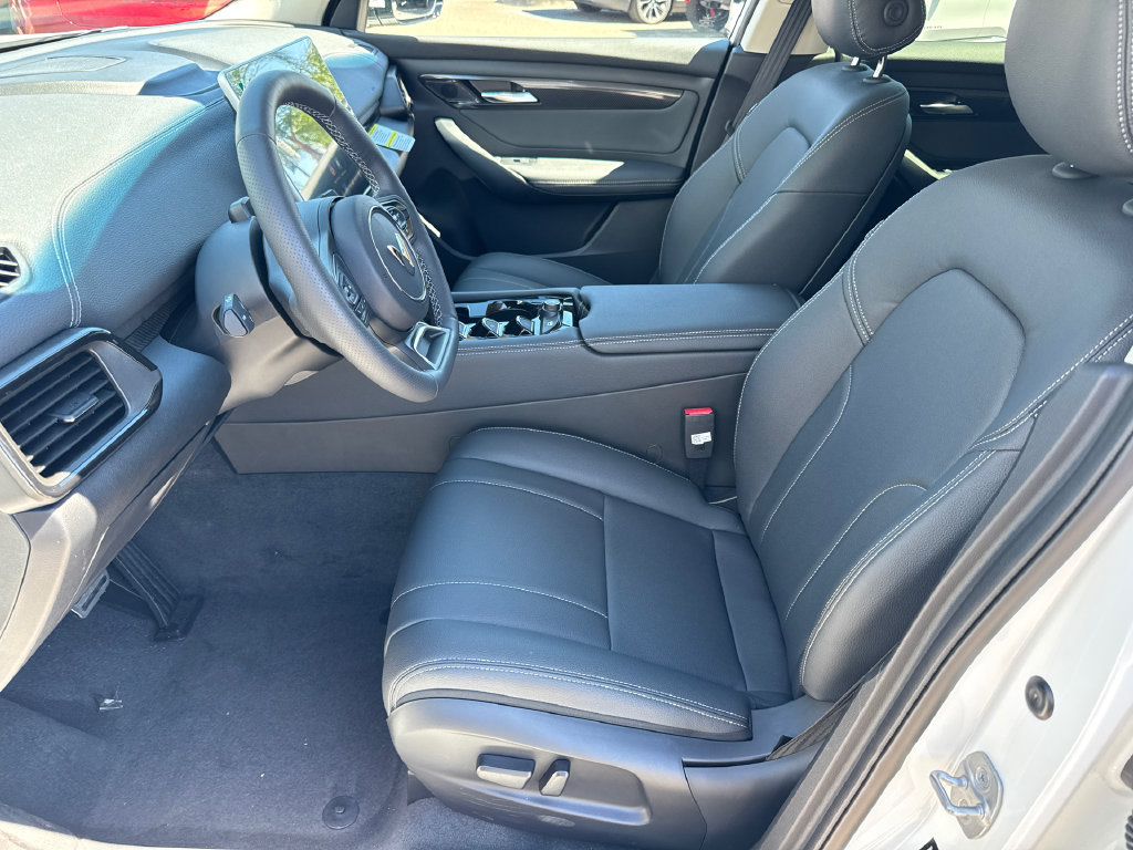 New 2027 VinFast VF 8 Eco AWD/4WD image 25