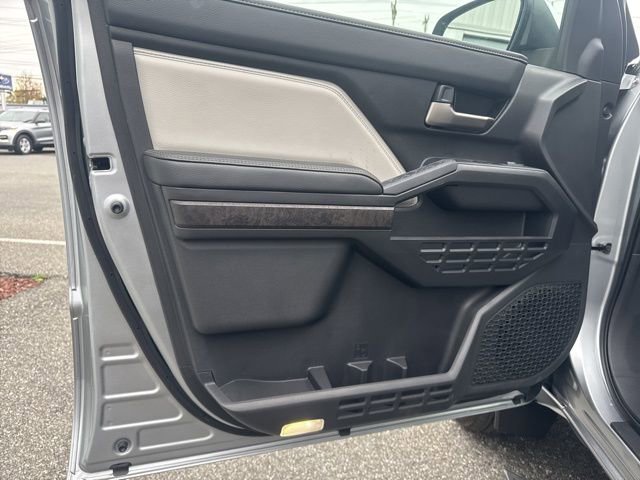 Used 2025 Toyota Tacoma Limited image 10