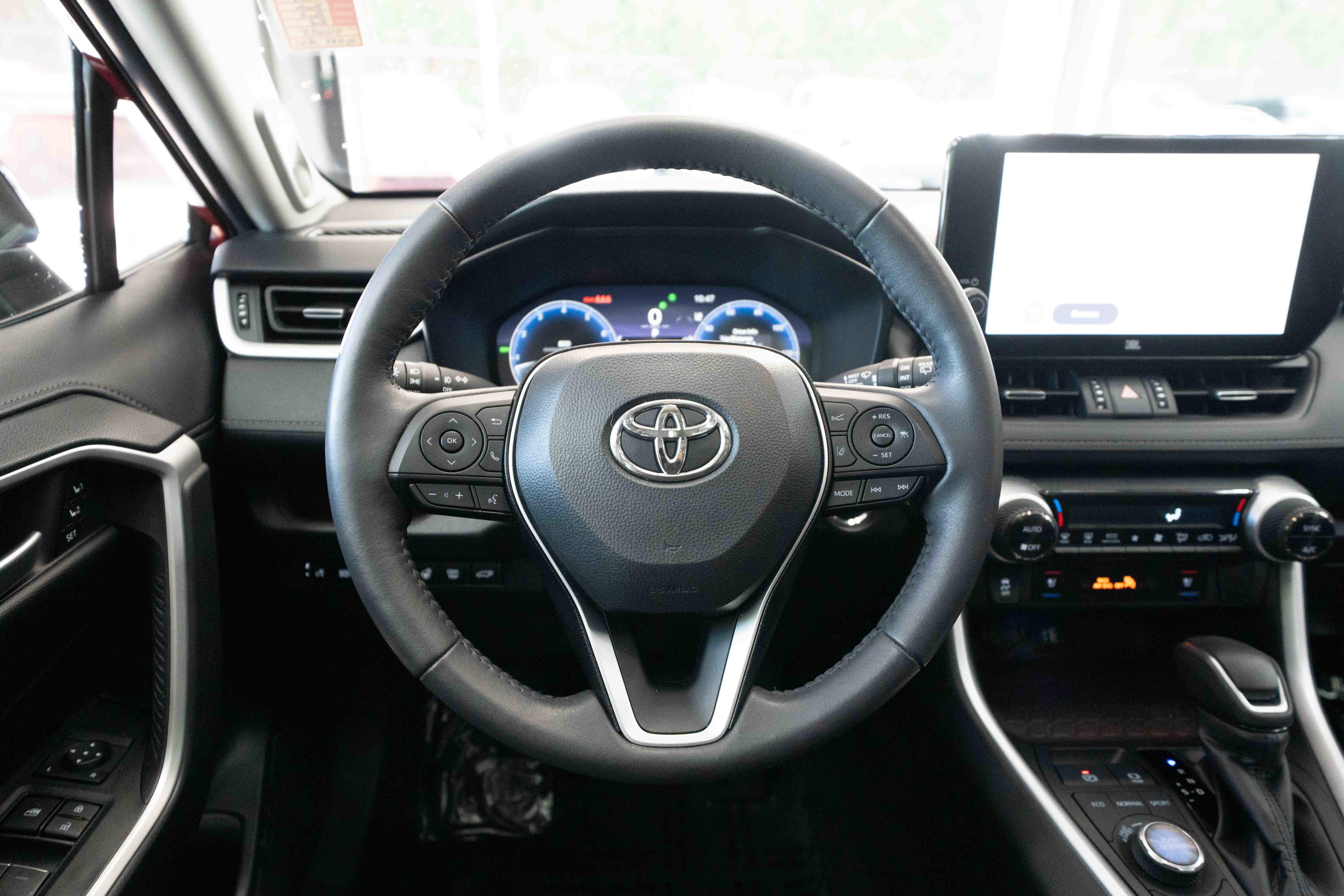 Used 2024 Toyota RAV4 Limited w/ Weather Package image 21