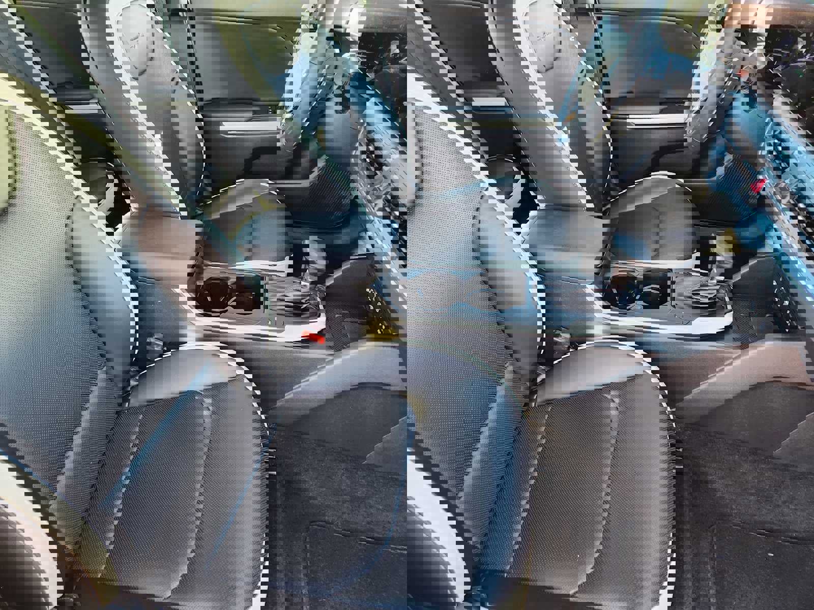 Used 2025 Kia K4 GT-Line Turbo image 14