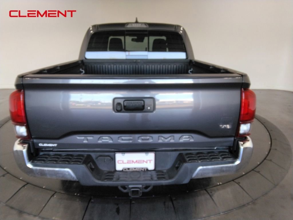 Used 2018 Toyota Tacoma TRD Off-Road image 6