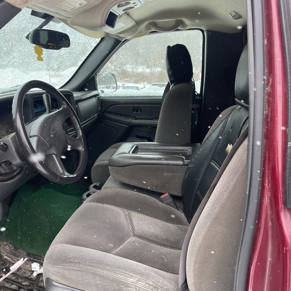 Used 2006 Chevrolet Silverado 1500 LT w/ Light Duty Power Package image 9