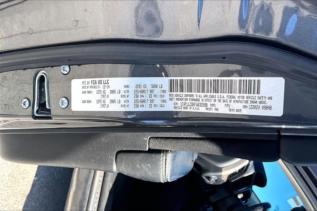 Used 2015 Jeep Cherokee Latitude w/ Comfort/Convenience Group image 19