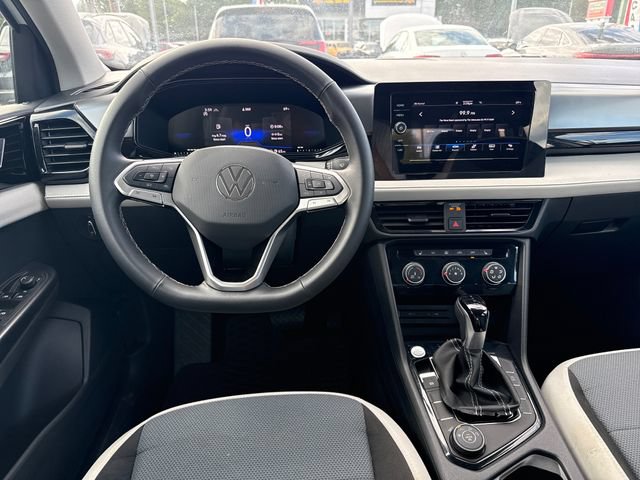Used 2025 Volkswagen Taos S AWD/4WD image 21